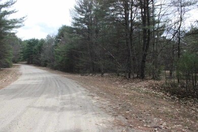 8 Barrington Cir, Ossipee, NH 03814 - photo 4