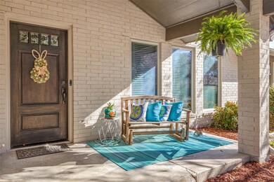 1009 Loch Lomond Dr, Arlington, TX 76012 - photo 4