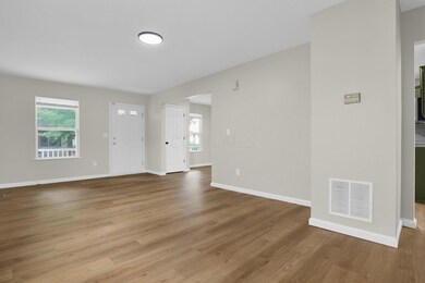 5-web-or-mls-1352-n-6th-st