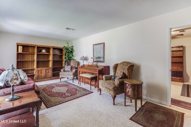 1739 Thomas Jefferson Dr, Biloxi, MS 39531 - photo 3