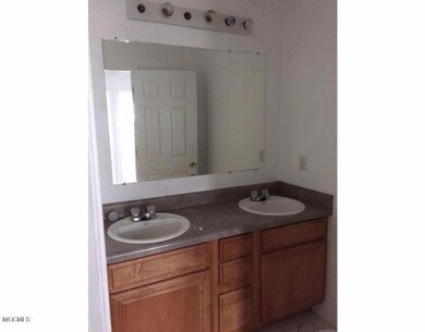 Todd Cove A-up bathroom