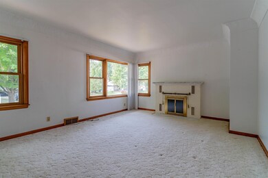 1404 Madison St, Cedar Falls, IA 50613 - photo 5