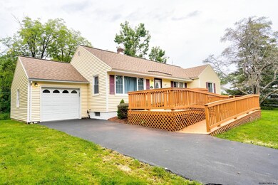 48 Marlboro Rd, Delmar, NY 12054 - photo 2