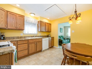 unlisted-address, Maple Shade, NJ 08052 - photo 7