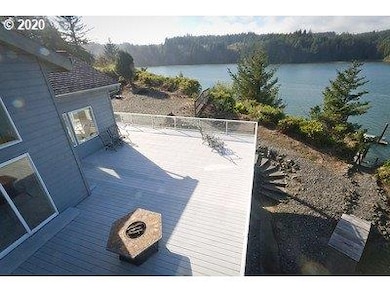 62220 Crown Point Rd, Coos Bay, OR 97420 - photo 2