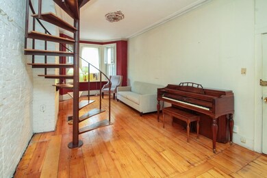 7 Wigglesworth St, Roxbury Crossing, MA 02120 - photo 3