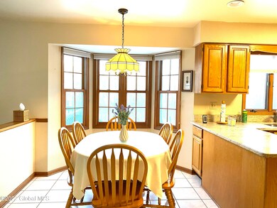 57 Chestnut Ln, Schenectady, NY 12309 - photo 7