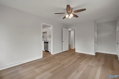 301 8th Ave NW, Decatur, AL 35601 - photo 5