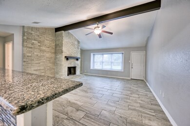 16435 Bougainvilla Ln, Friendswood, TX 77546 - photo 4