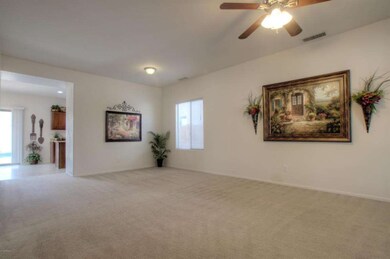 5- FAMILY ROOM/DINING (2)