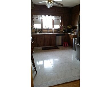 23 Ashton St, Everett, MA 02149 - photo 6