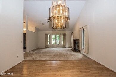 010-Dining_Room-1256070-mls