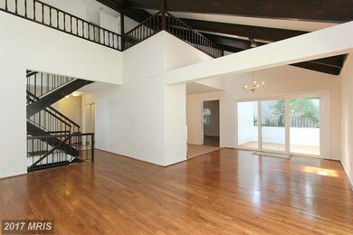 9329 Raintree Rd, Burke, VA 22015 - photo 3