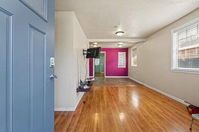 Great living area right as you enter, perfect for