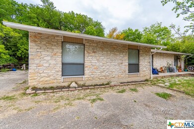 1103 Hillyer St unit A&B, San Marcos, TX 78666 - photo 2