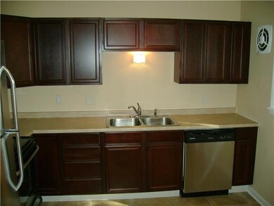 1560 Pyle Place, Columbus, OH 43227 - photo 3