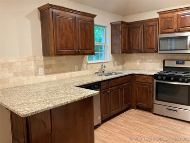 707 S Mounds St, Sapulpa, OK 74066 - photo 7