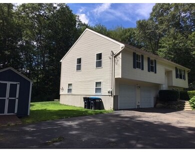 130 Huntoon Memorial Hwy, Rochdale, MA 01542 - photo 3