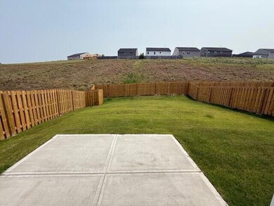 435 Kentbury - Back Yard