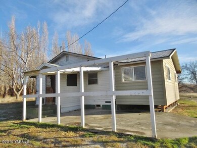 561-958217-house back right (4)