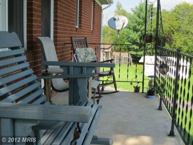 313 Hinton Rd, Luray, VA 22835 - photo 4