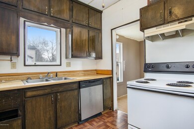Kitchen - mud rm