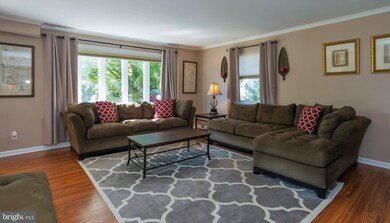 263 Wheatsheaf Ln, Langhorne, PA 19047 - photo 2