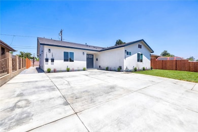 1601 1603 W 165th St, Compton, CA 90220 - photo 3
