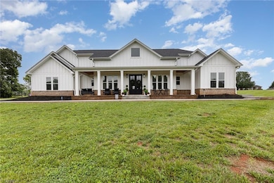 138 Arthur Needham Rd, Pilot Mountain, NC 27041 - photo 2