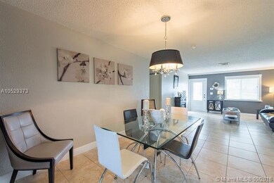 Entrance to living/dining room area