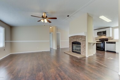 549 S 99th Pl-6