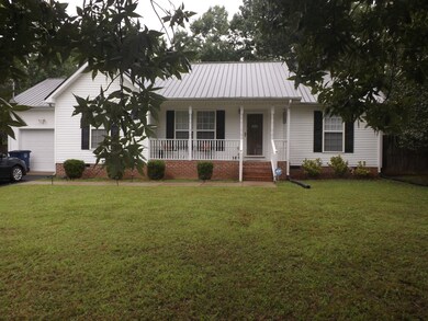 119 Whispering Oak Dr, Shelbyville, TN 37160 - photo 2