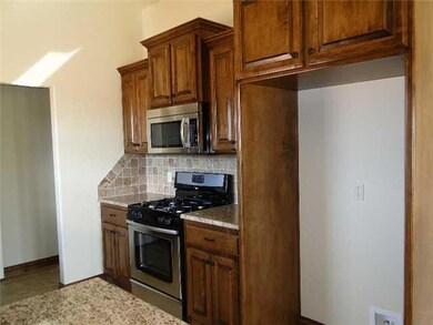 2113 Crooked Oak Dr, Shawnee, OK 74804 - photo 4