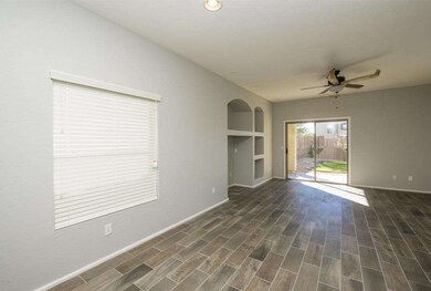 007_Family Room View