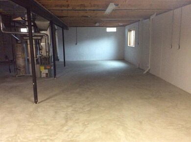 2420 Chestnut Crescent unit 242, Saline, MI 48176 - photo 3