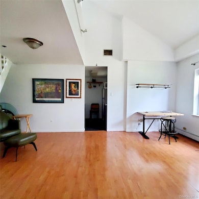 400 Mount Pleasant Ave unit 3-J, Mamaroneck, NY 10543 - photo 4