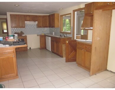 168A W Main St, Dudley, MA 01571 - photo 3