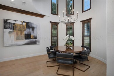 06-Dining Room
