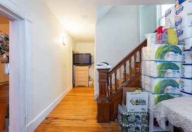 94 D St, Lowell, MA 01851 - photo 3