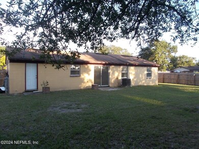 2666 Kenwood Dr E, Jacksonville, FL 32210 - photo 7