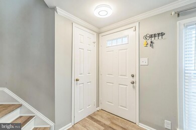 15076 Maple Glen Ct, Dumfries, VA 22025 - photo 4