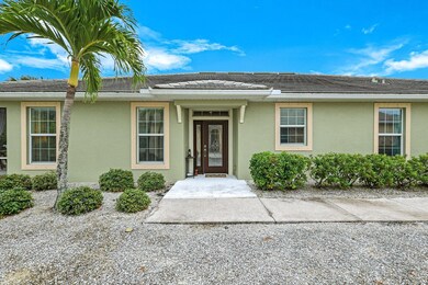 10436 Peso Del Rio Dr, Fort Myers, FL 33908 - photo 4