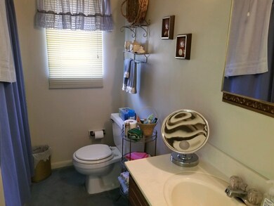 609 Laurel Ave, Adel, GA 31620 - photo 6