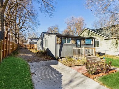 1616 11th St, Des Moines, IA 50314 - photo 2