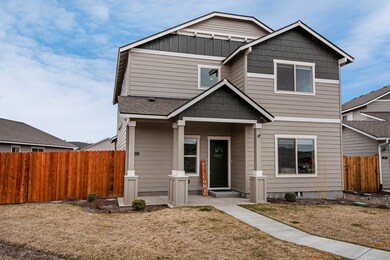 2652 NW Elm Pl Redmond OR-print-002-024-