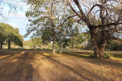 000 G Ave, Somerville, TX 77879 - photo 3