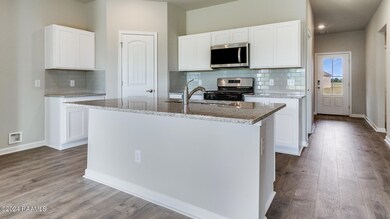 X40D Denton AL White - 1805 Highland Dr