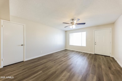 7227 W Turquoise Ave, Peoria, AZ 85345 - photo 6