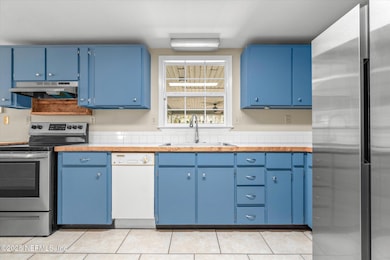 23-343 Lake Como Dr-23