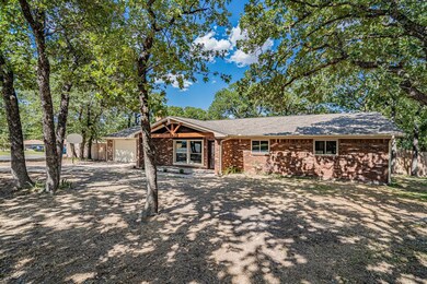 2601 W Highland Dr, Granbury, TX 76049 - photo 2